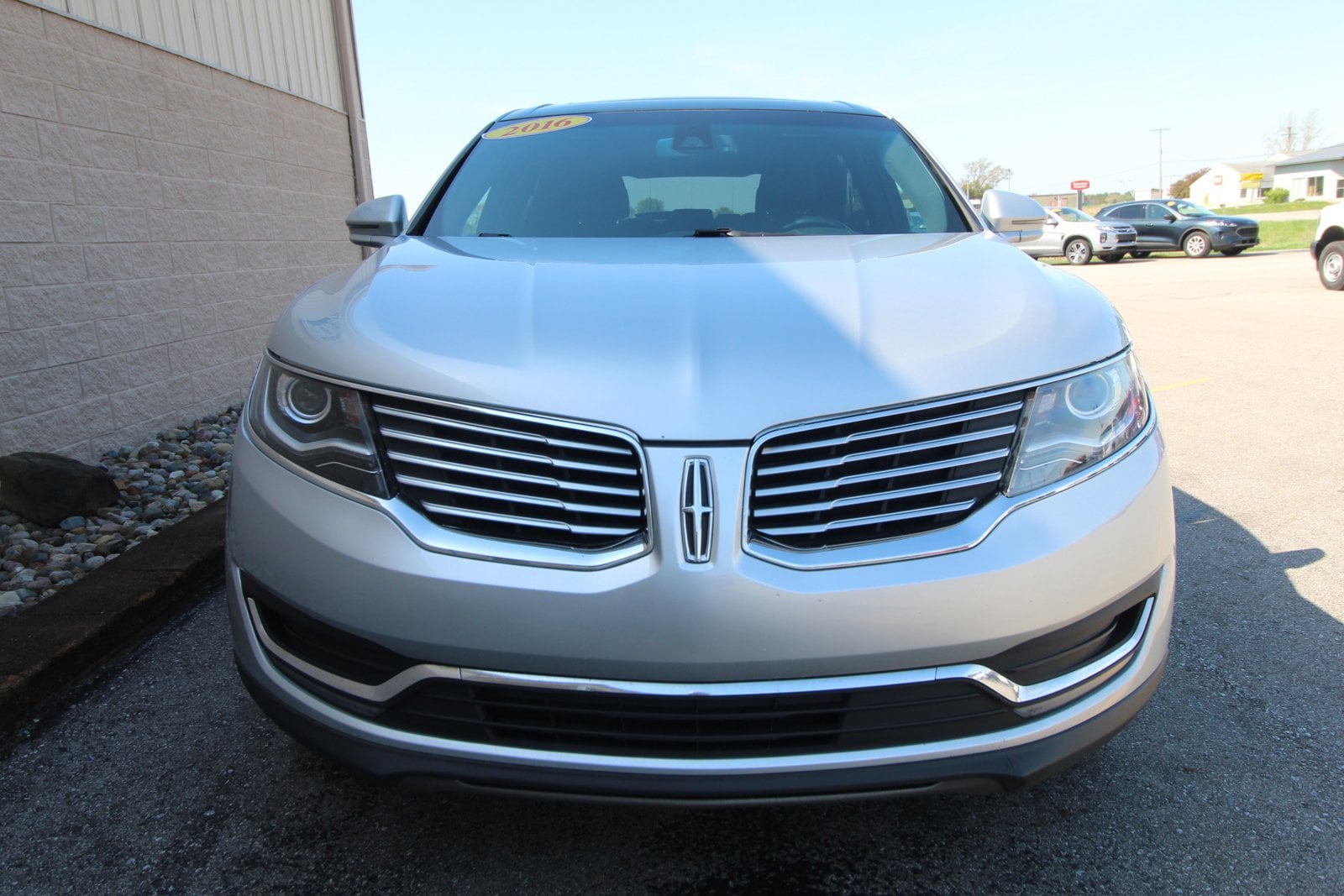 Used 2016 Lincoln MKX Reserve with VIN 2LMTJ8LR6GBL26574 for sale in Caro, MI