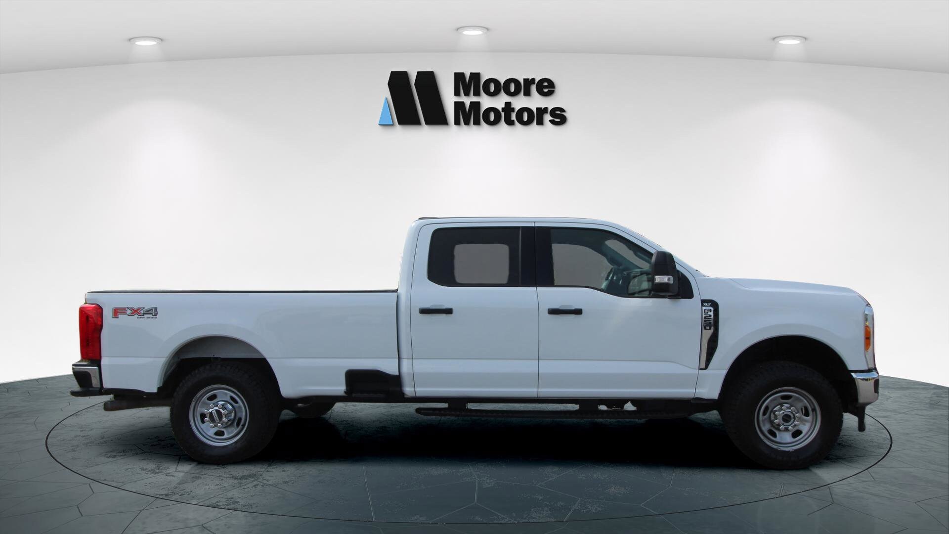 2023 Ford F-250 photo 2