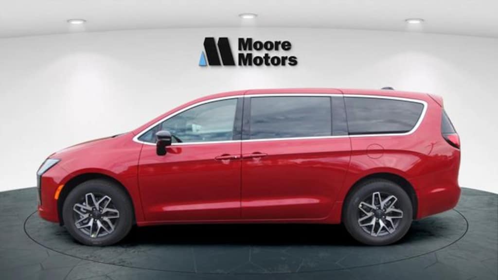 New 2027 Chrysler Pacifica LIMITED AWD Passenger Van