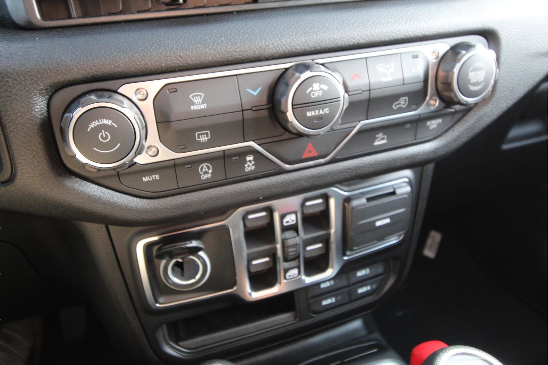 2026 Jeep Wrangler 4-Door Sport - Photo 28