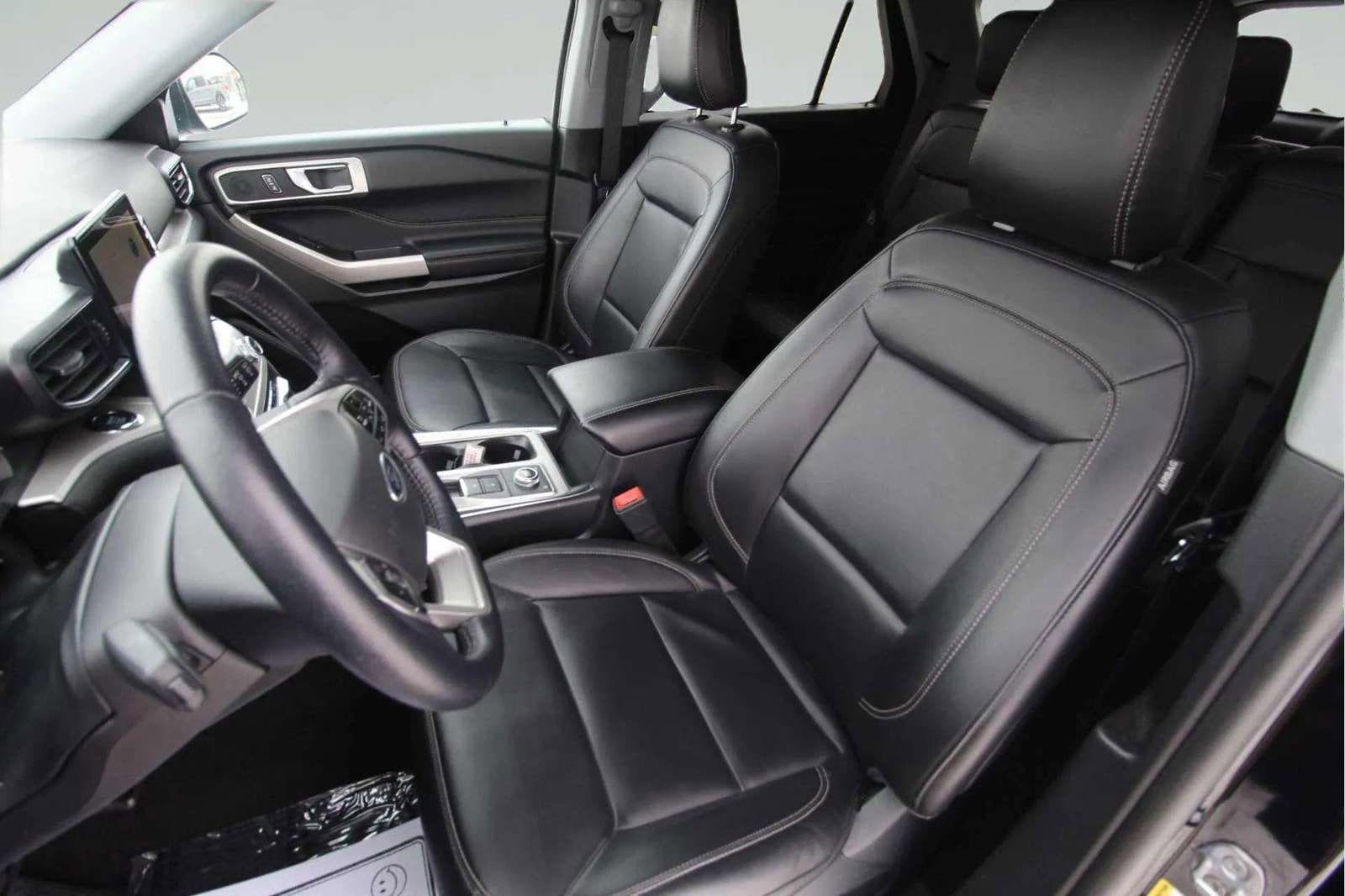 2023 Ford Explorer XLT - Photo 12