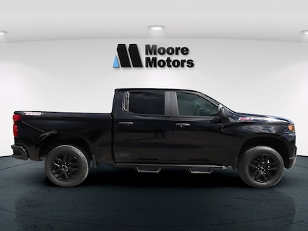 Featured used 2022 Chevrolet Silverado 1500 LTD Custom Trail Boss Truck Crew Cab 3GCPYCEL0NG194799 for sale in Caro, MI