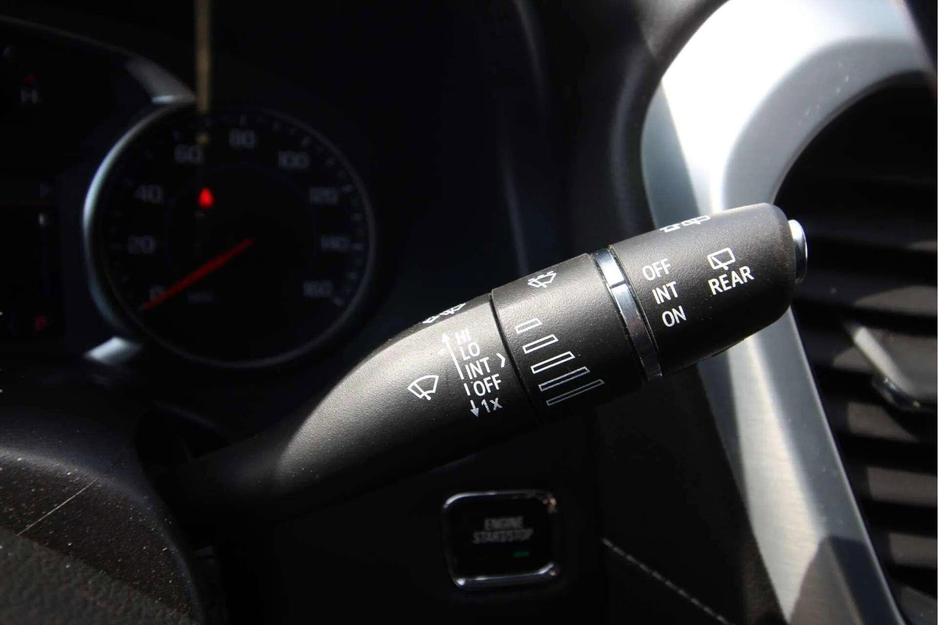 2023 GMC Acadia SLT - Photo 19