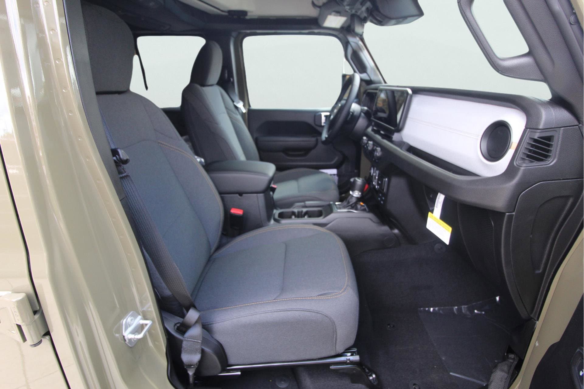 2025 Jeep Gladiator Sport S - Photo 14