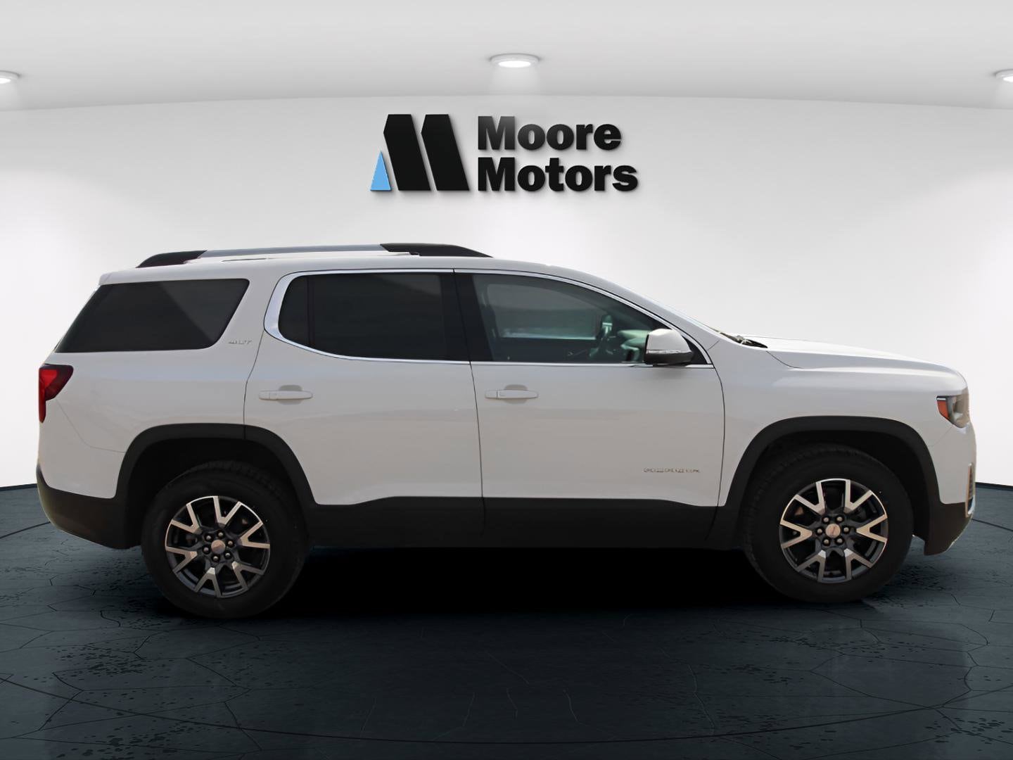 Used 2023 GMC Acadia SLT with VIN 1GKKNUL40PZ250834 for sale in Caro, MI