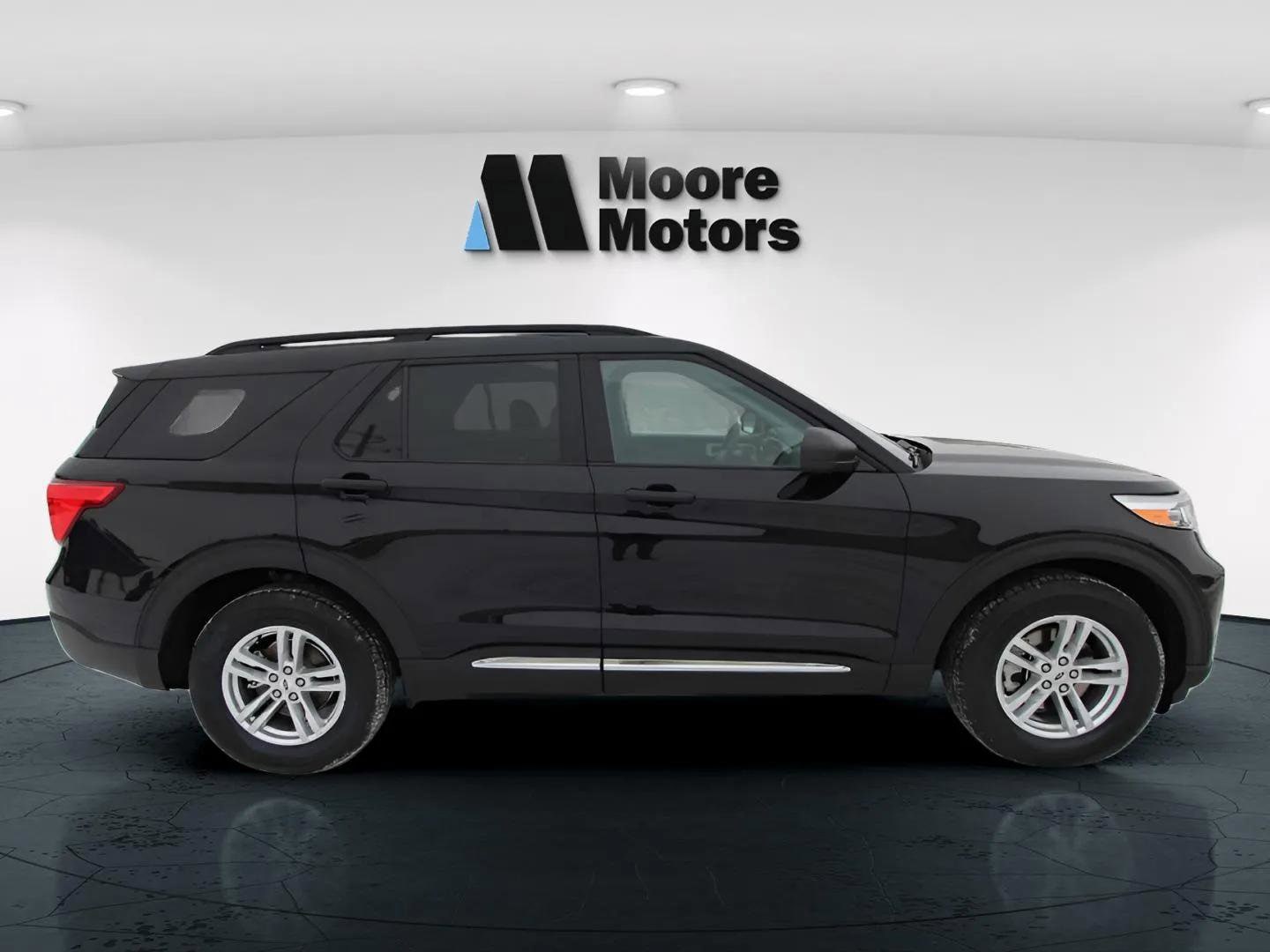 2023 Ford Explorer XLT - Photo 7