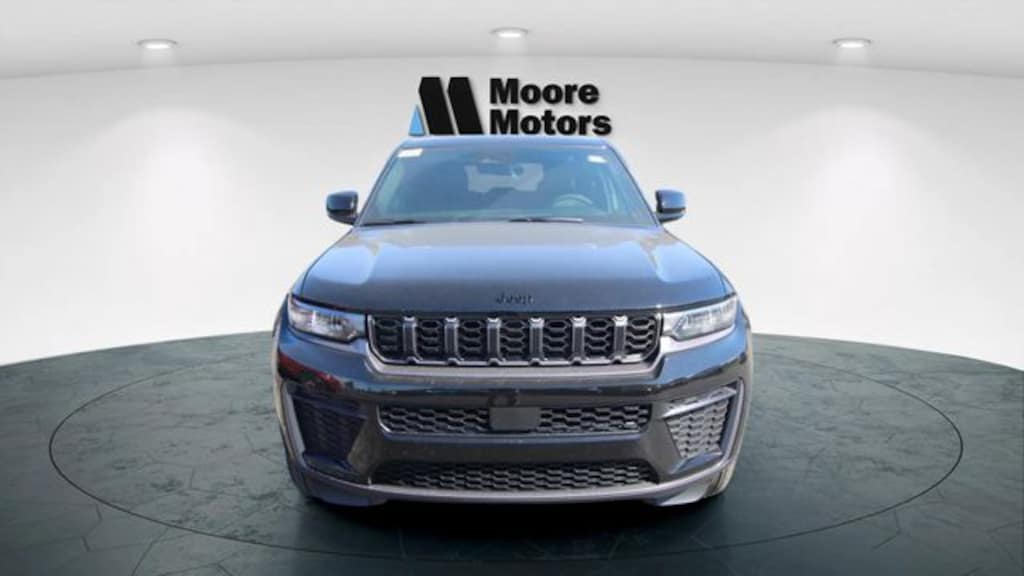 New 2026 Jeep Grand Cherokee LAREDO ALTITUDE 4X4 Sport Utility