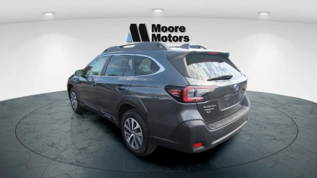 Used 2023 Subaru Outback Premium SUV