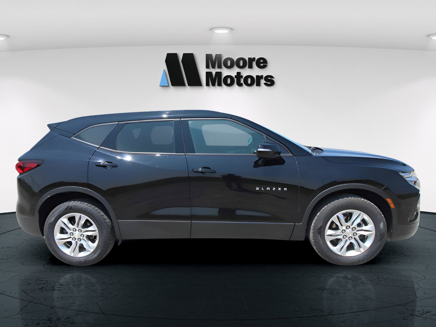 2021 Chevrolet Blazer 2LT photo 2