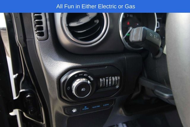2022 Jeep Wrangler Unlimited Rubicon 4XE - Photo 20