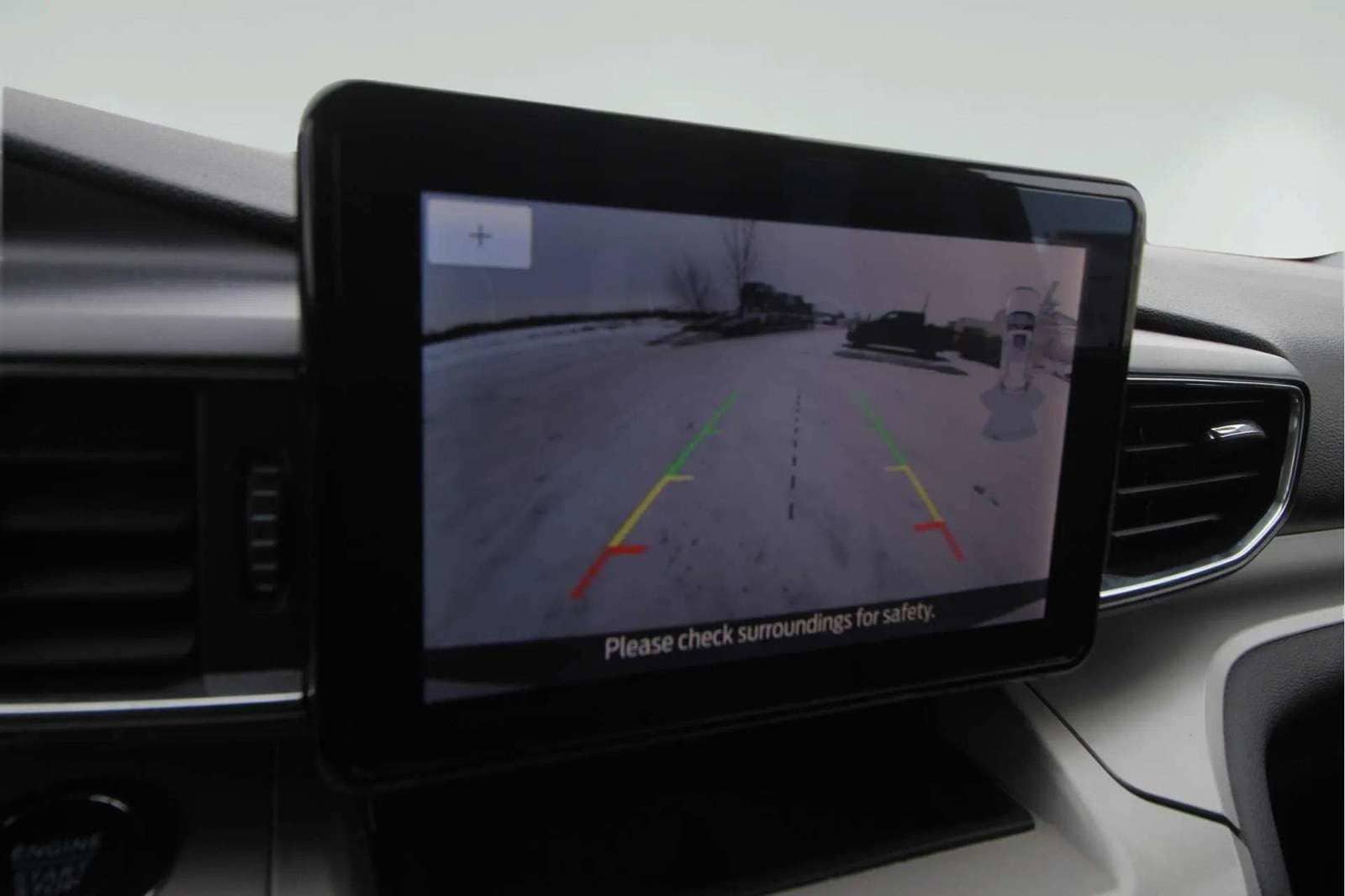 2023 Ford Explorer XLT - Photo 23