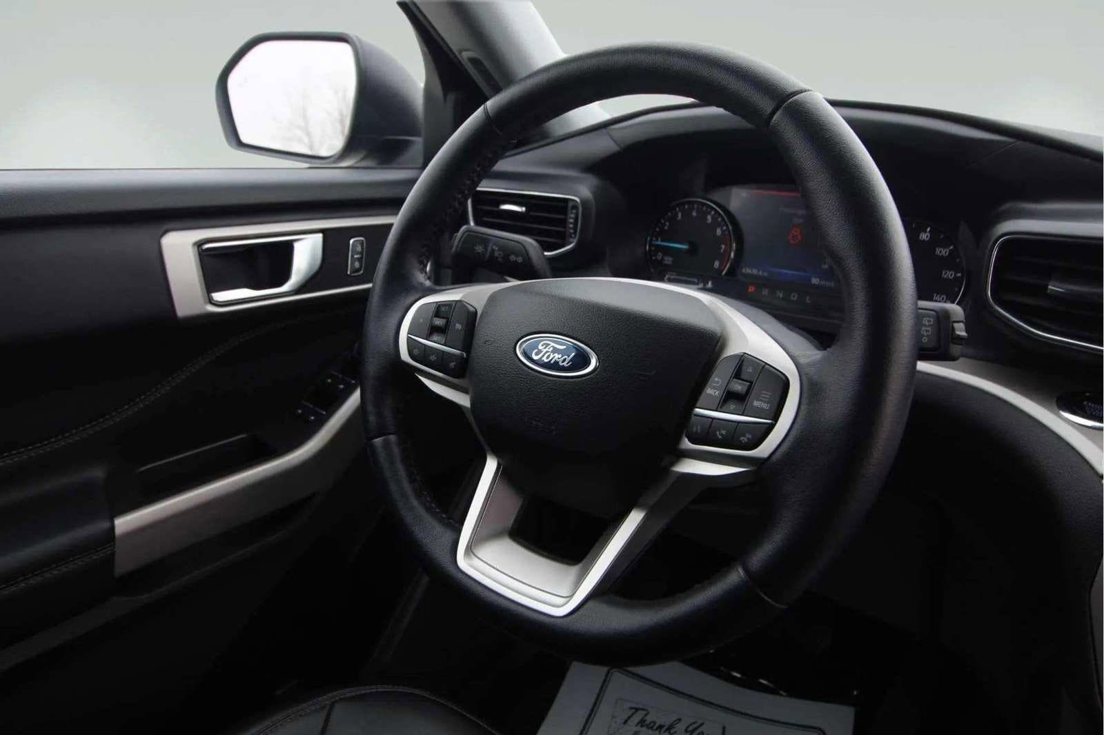 2023 Ford Explorer XLT - Photo 16