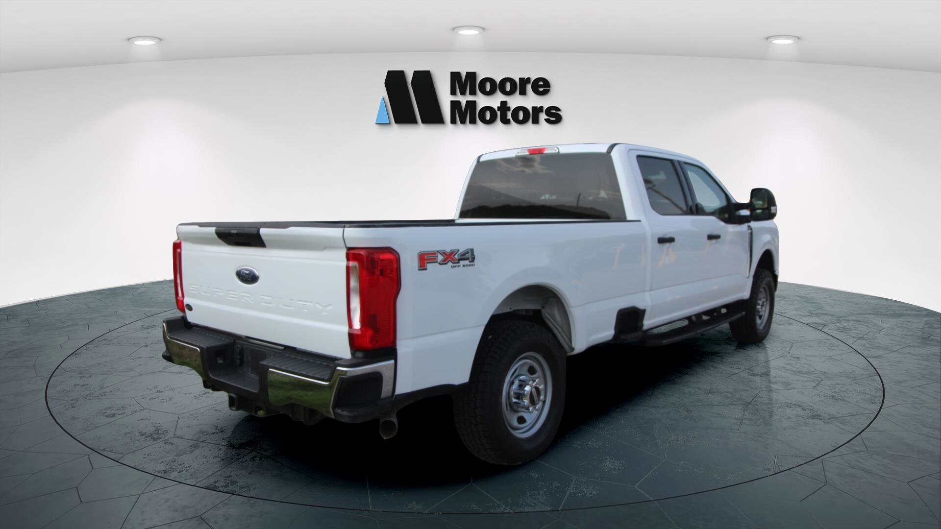2023 Ford F-250 photo 3