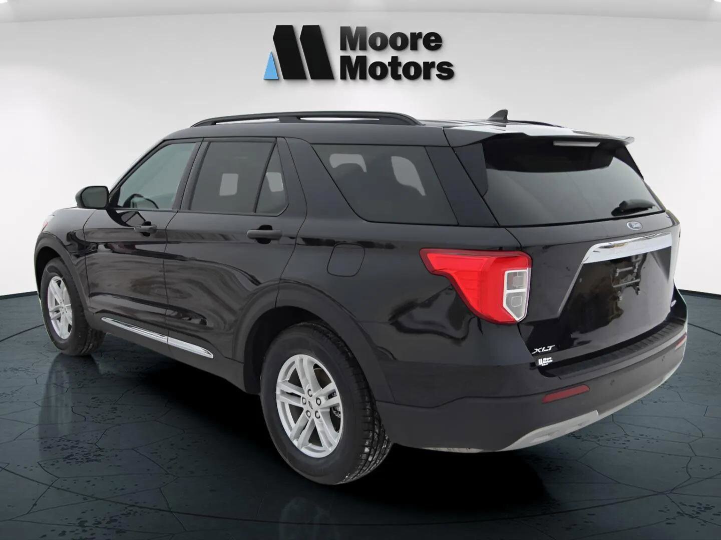 2023 Ford Explorer XLT photo 4
