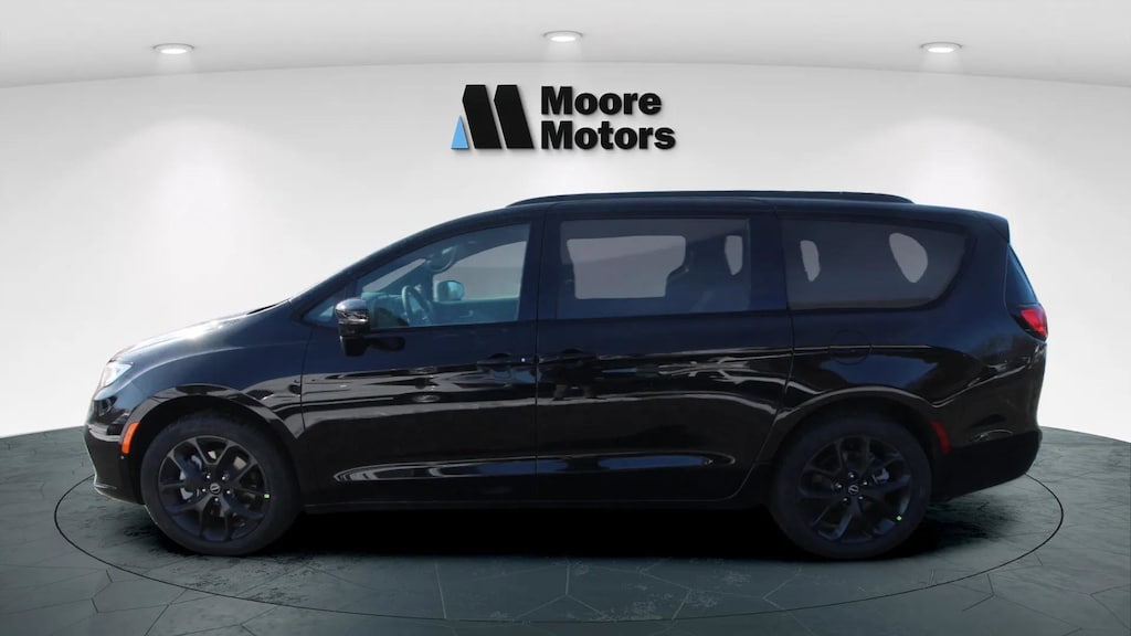 New 2026 Chrysler Pacifica Select Passenger Van