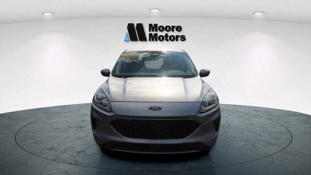 Used 2021 Ford Escape SE with VIN 1FMCU9G61MUA68608 for sale in Caro, MI