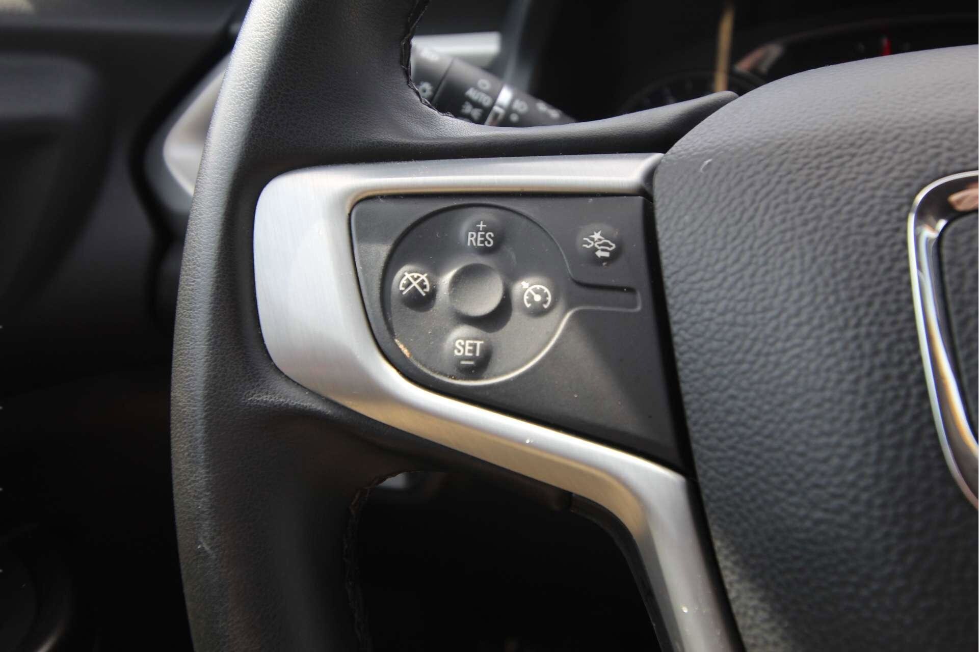 2023 GMC Acadia SLT - Photo 17