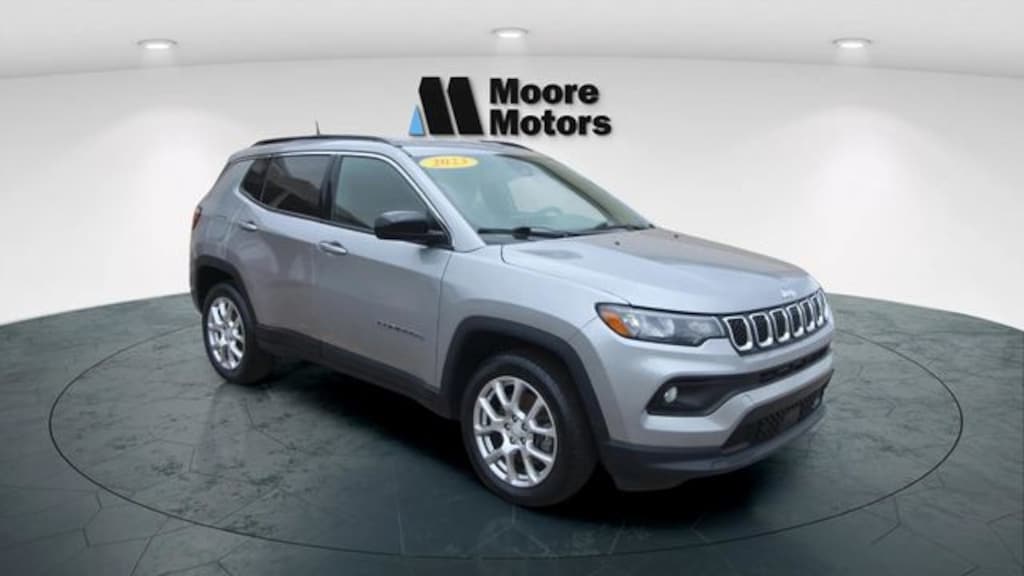 Used 2023 Jeep Compass Latitude Lux SUV
