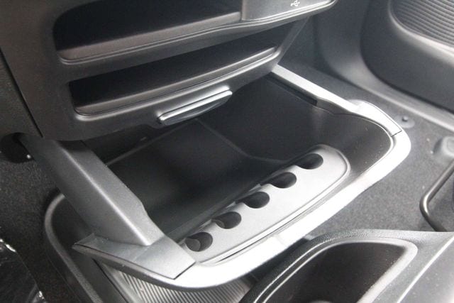2026 Chrysler Pacifica Select - Photo 25