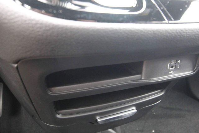 2026 Chrysler Pacifica Select - Photo 24