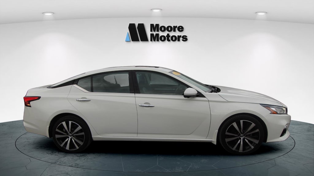 Used 2022 Nissan Altima 2.5 Platinum Sedan