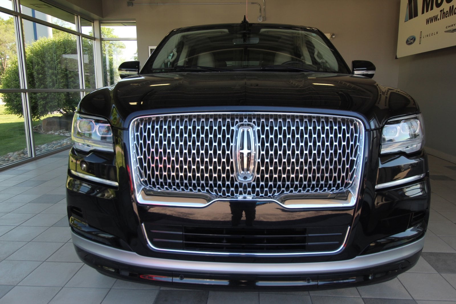 Used 2022 Lincoln Navigator Reserve L with VIN 5LMJJ3LT3NEL11482 for sale in Caro, MI