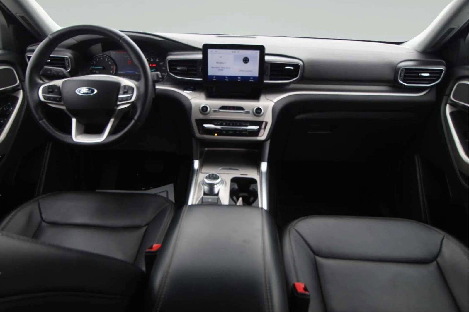 2023 Ford Explorer XLT - Photo 14