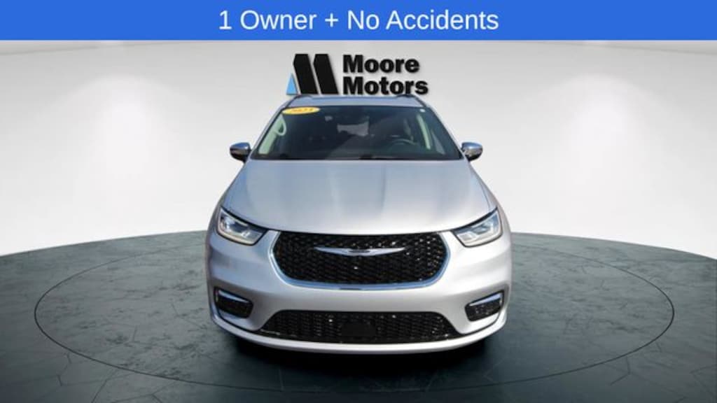 Used 2023 Chrysler Pacifica Limited Minivan/Van