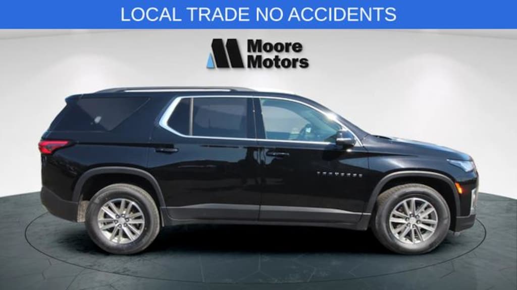Used 2023 Chevrolet Traverse LT SUV