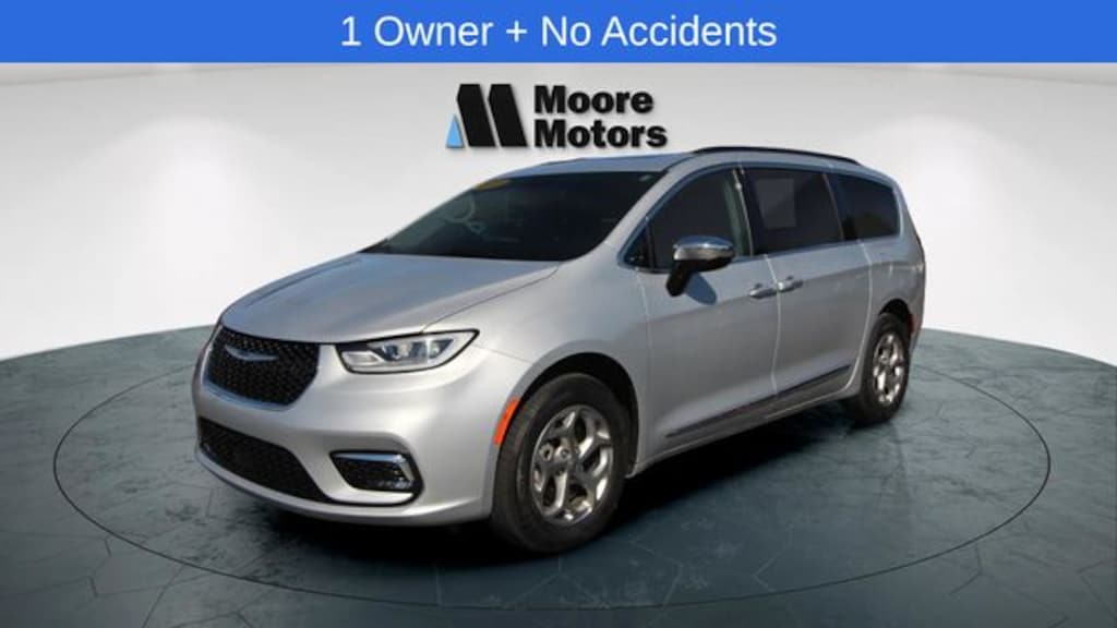Used 2023 Chrysler Pacifica Limited Minivan/Van