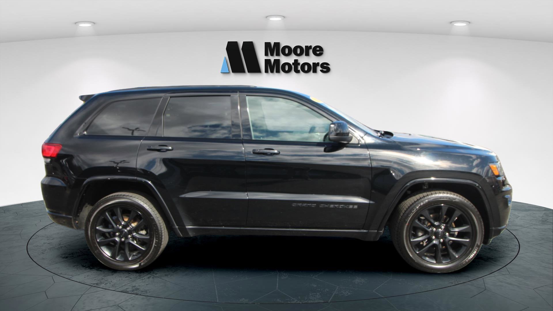 Used 2020 Jeep Grand Cherokee Altitude with VIN 1C4RJFAG3LC235725 for sale in Caro, MI