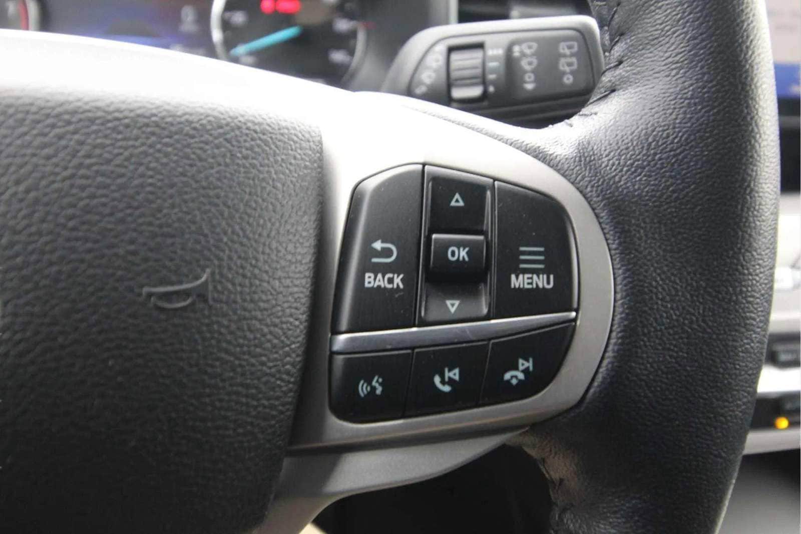 2023 Ford Explorer XLT - Photo 19