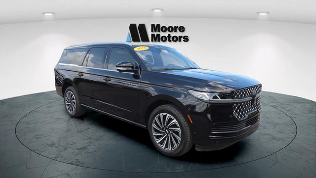 2025 Lincoln Navigator
