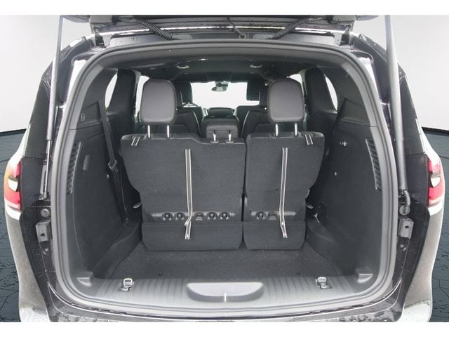 2026 Chrysler Pacifica Select - Photo 32