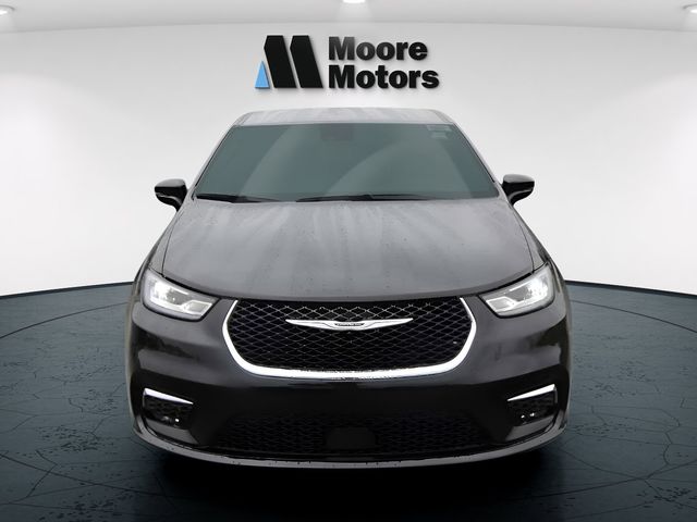 2026 Chrysler Pacifica Select - Photo 8