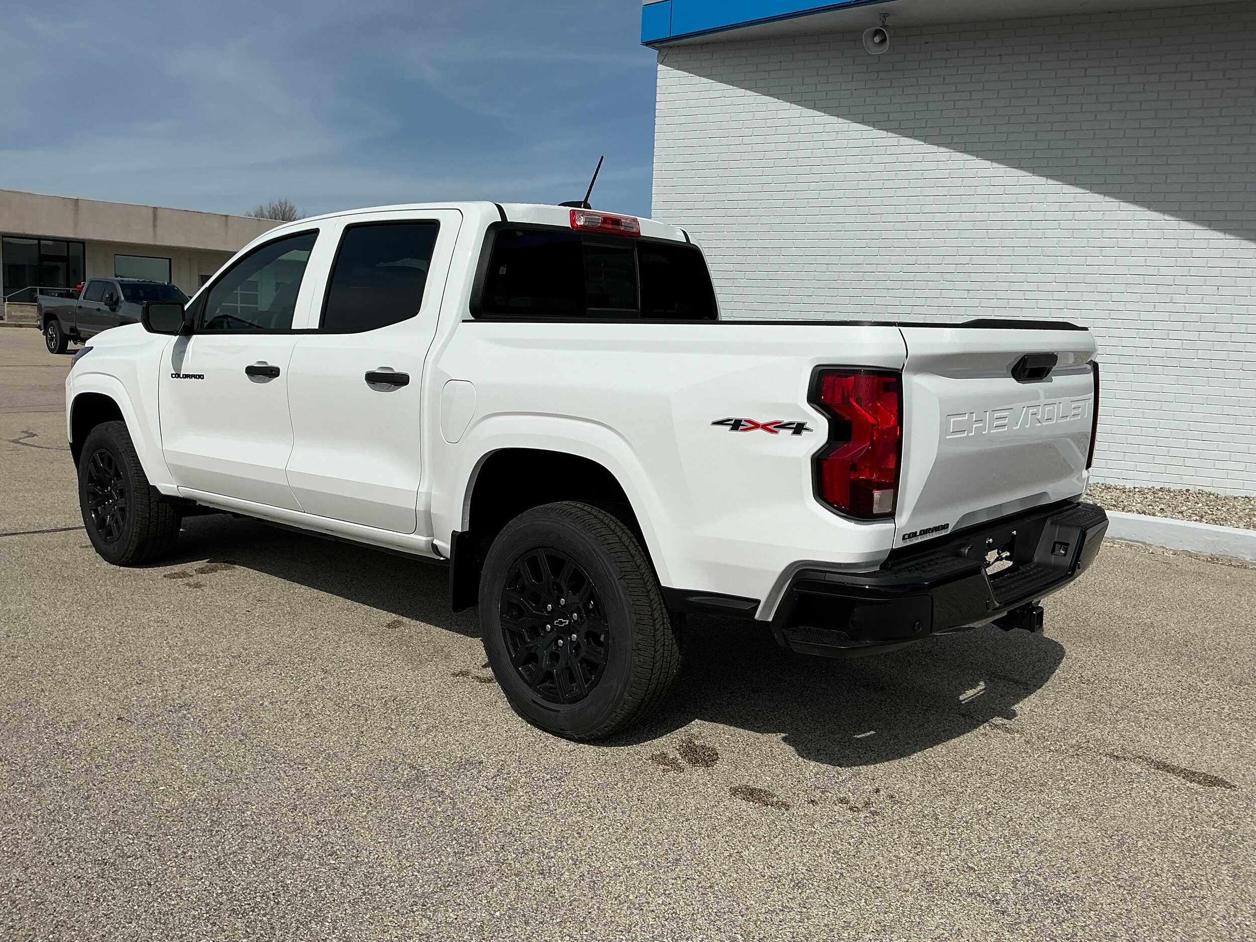 2025 Chevrolet Colorado LT photo 3