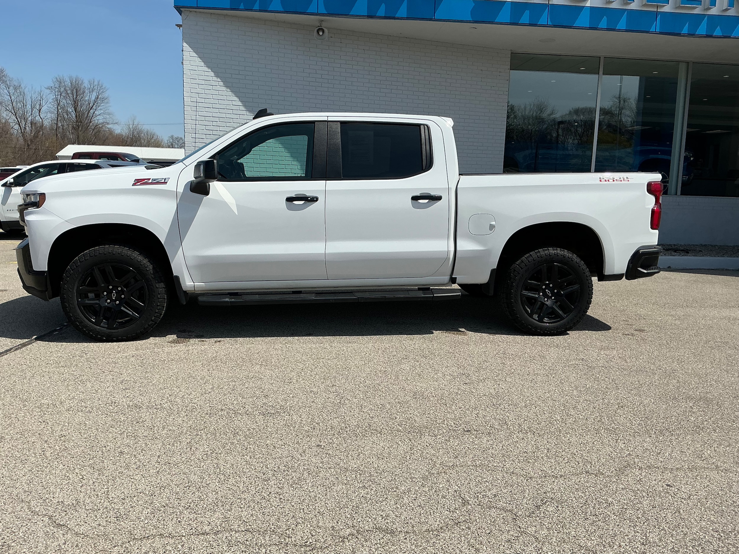 Used 2022 Chevrolet Silverado 1500 Limited LT Trail Boss with VIN 3GCPYFED5NG151392 for sale in Sebewaing, MI