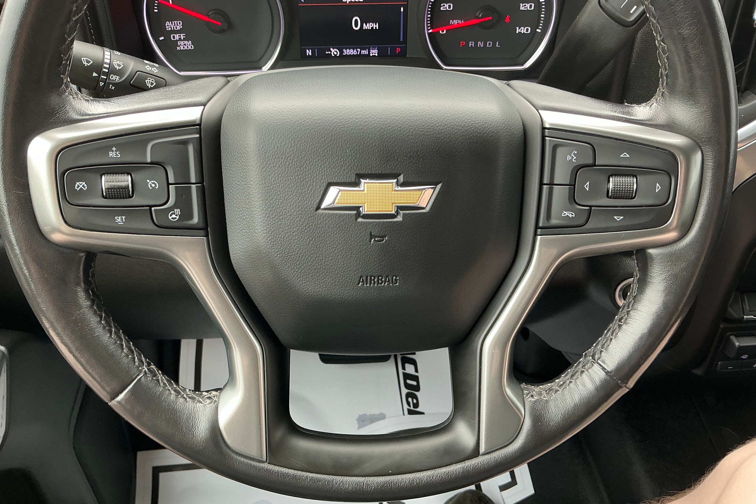 2021 Chevrolet Silverado 1500 LT photo 2