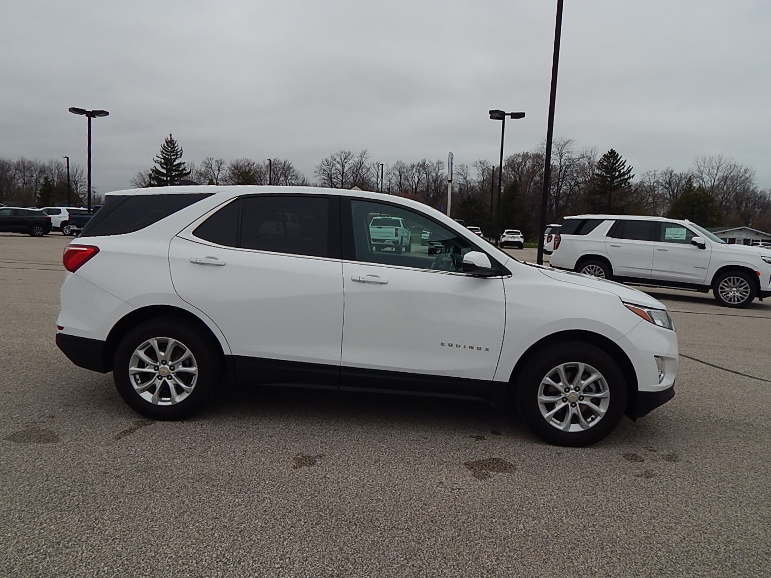 Used 2019 Chevrolet Equinox 2FL with VIN 2GNAXTEV2K6222367 for sale in Sebewaing, MI