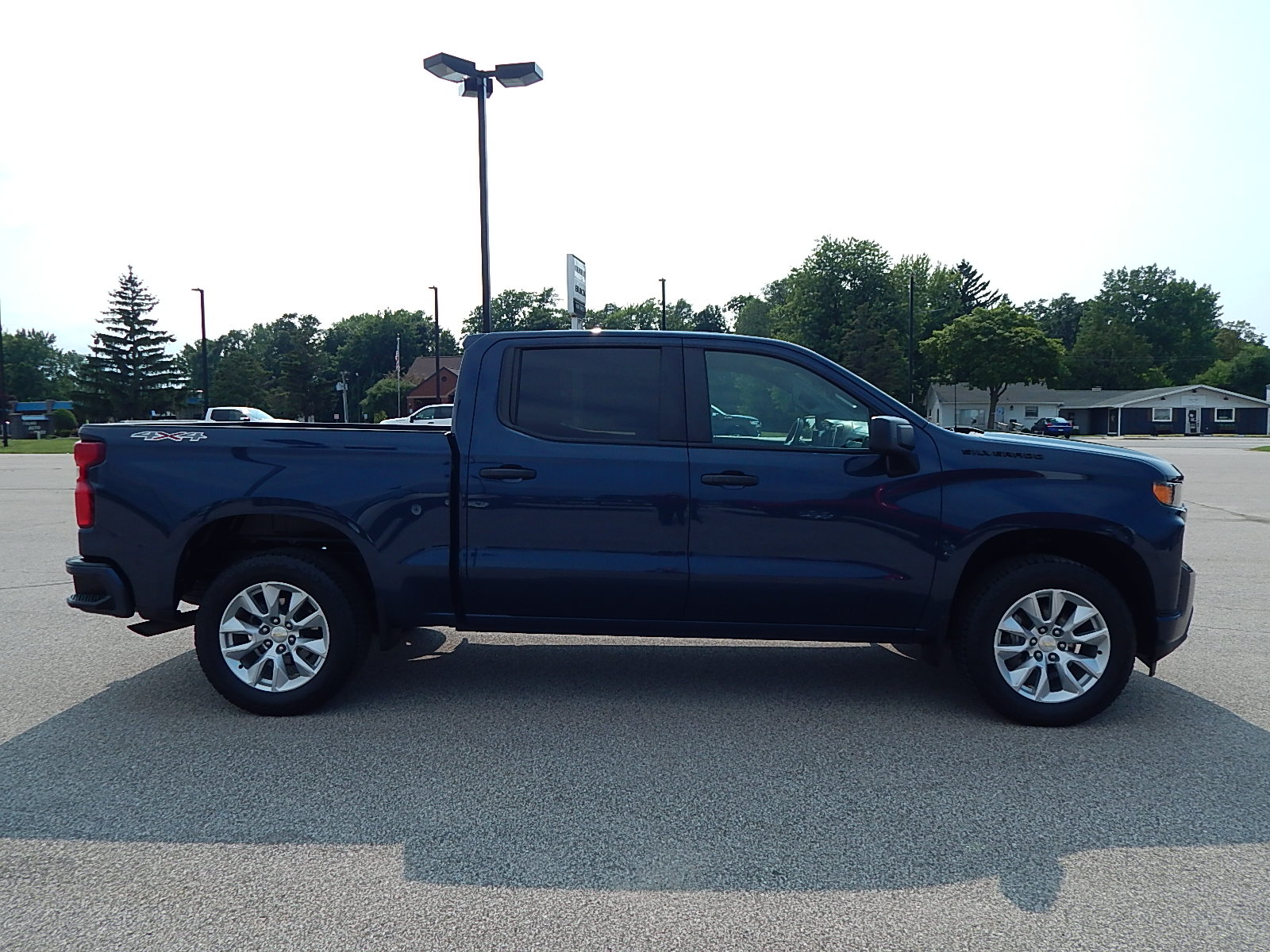 Used 2020 Chevrolet Silverado 1500 Custom with VIN 3GCPYBEK2LG194950 for sale in Sebewaing, MI