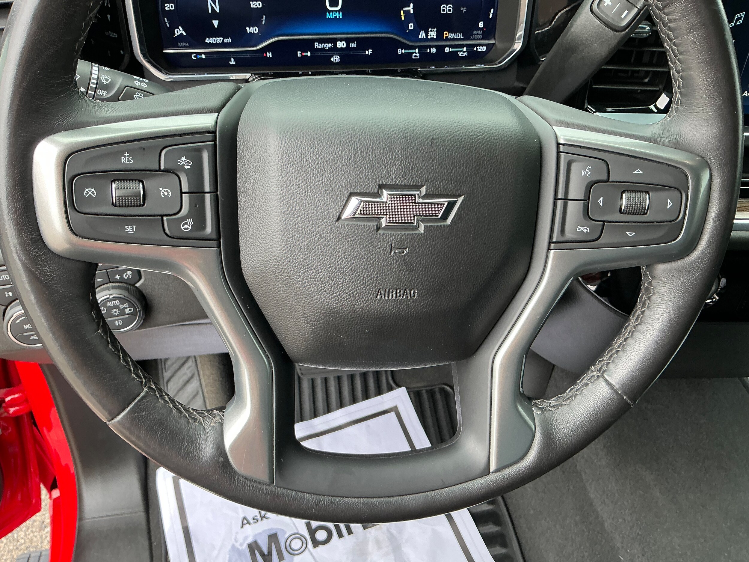 2022 Chevrolet Silverado 1500 RST photo 2