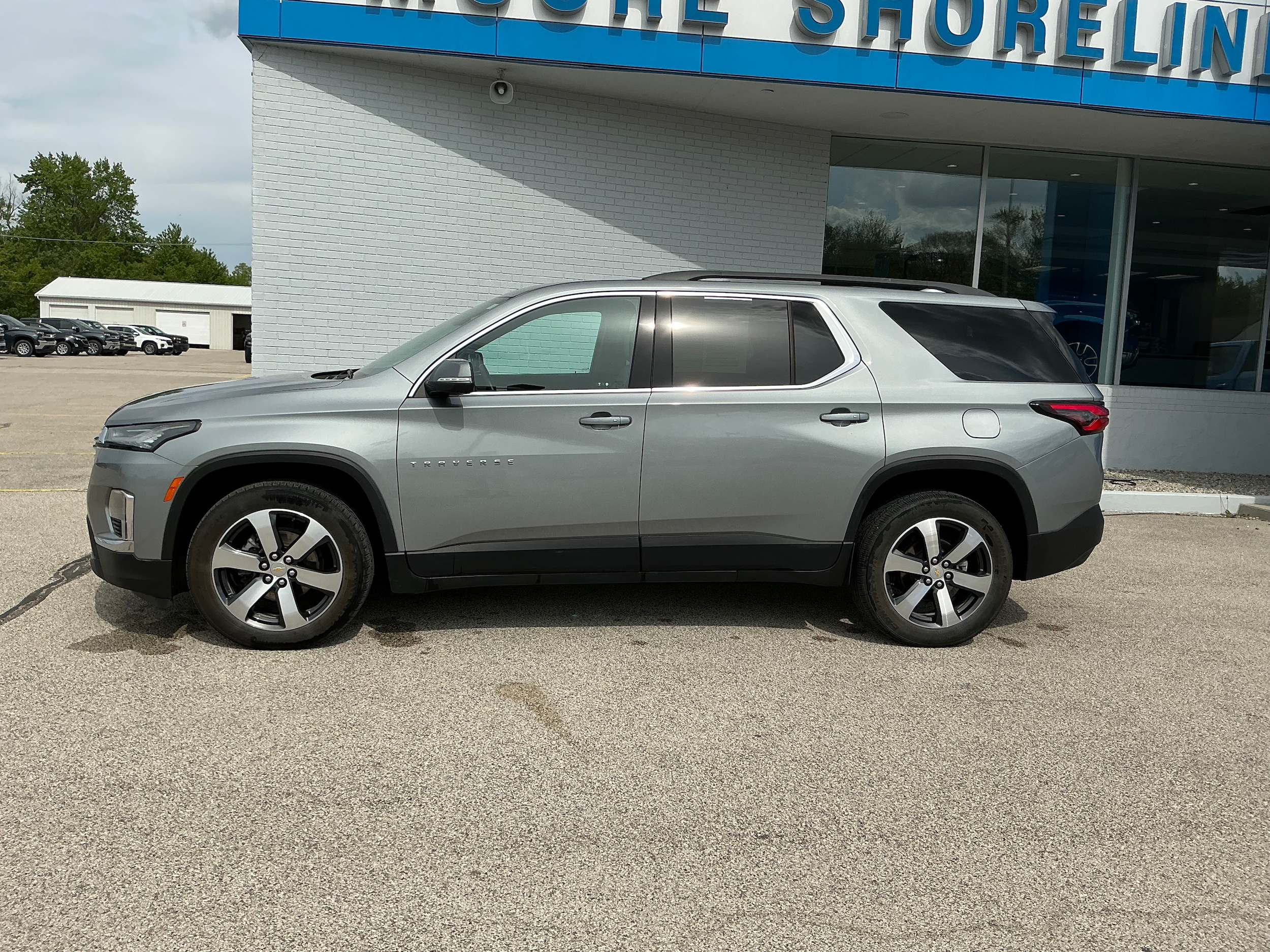 Used 2023 Chevrolet Traverse 3LT with VIN 1GNEVHKW5PJ219667 for sale in Sebewaing, MI