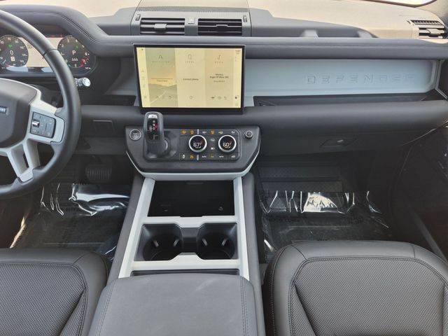 2025 Land Rover Defender S - Photo 13