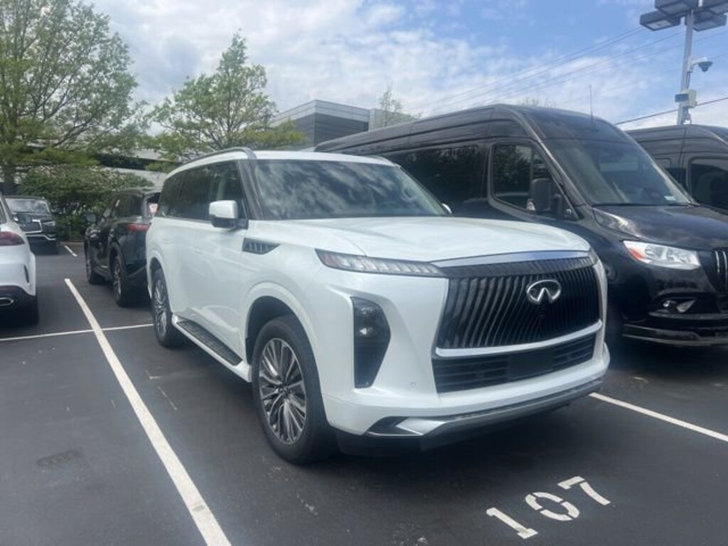 Certified 2025 INFINITI QX80 SENSORY SUV