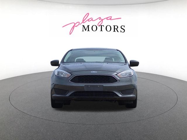 Used 2018 Ford Focus SE with VIN 1FADP3FE0JL221041 for sale in Creve Coeur, MO