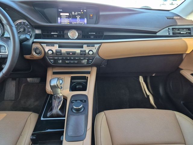 2018 Lexus ES 350 - Photo 18