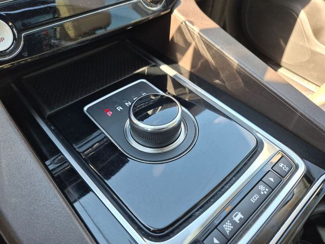 2018 Jaguar F-PACE Prestige - Photo 12
