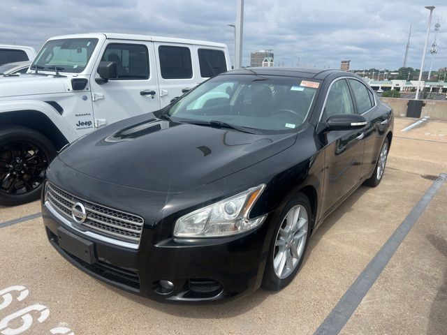 2010 Nissan Maxima 3.5 SV's photo