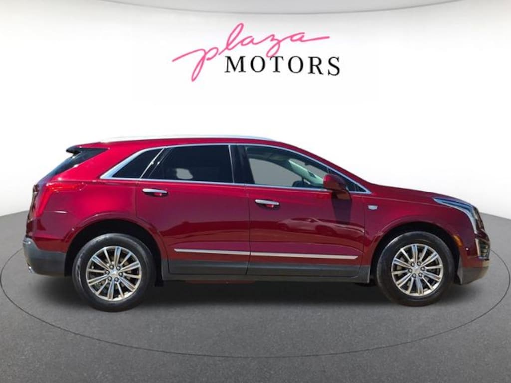 Used 2017 CADILLAC XT5 Luxury SUV