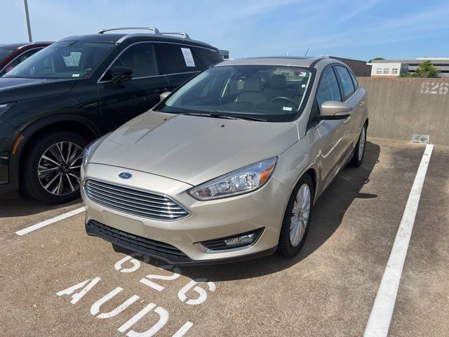 2018 Ford Focus Sedan Titanium's photo